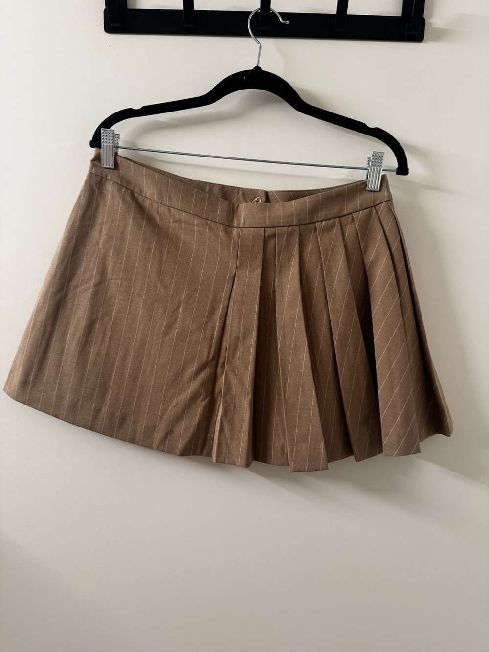 NWT Zara Pinstripe Box Pleat Skirt (M) - Picture 4 of 5